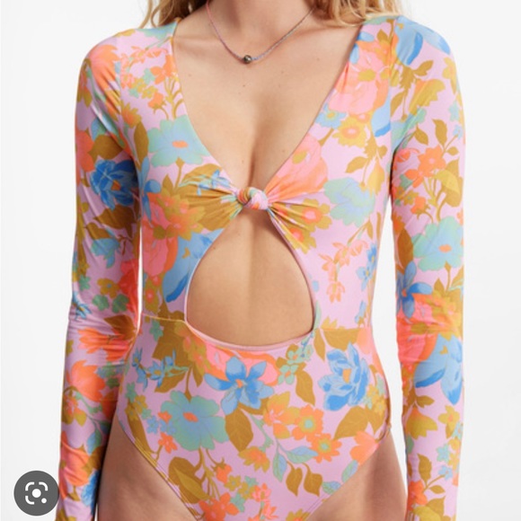 NWT Billabong Pick me up bodysuit one piece swimsuit. Size M. - Picture 2 of 7